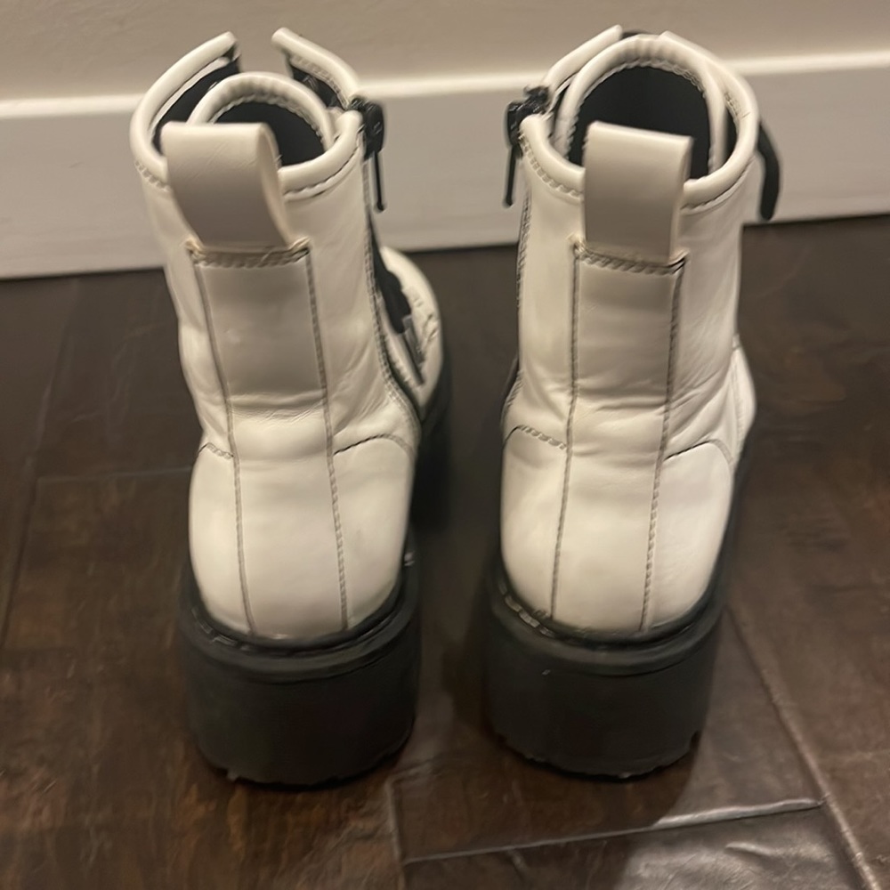 Girl’s A New Day boots - Picture 3 of 3